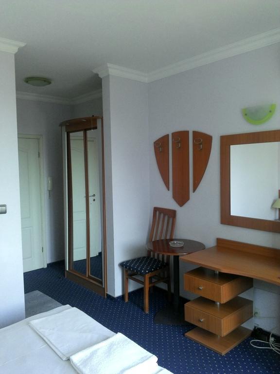 Alexandrov Apartment *