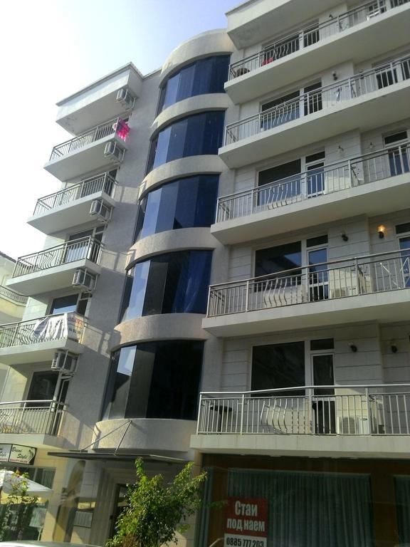 Alexandrov Apartment