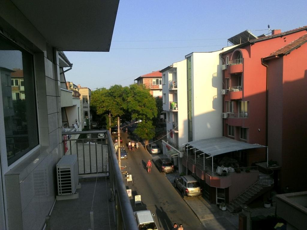 Alexandrov Apartment *